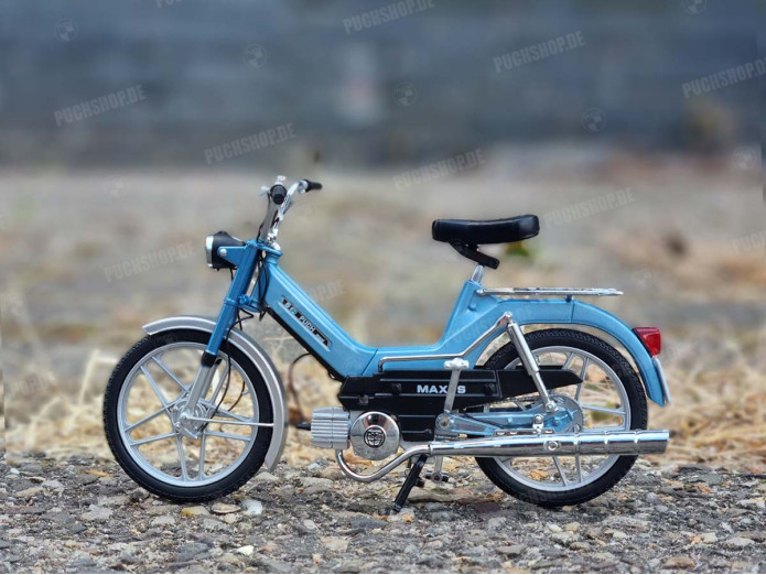 Maßstab Puch Maxi S 1:10 metallic hellblau 