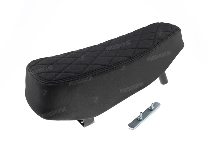 Buddyseat Puch Maxi S custom with diamond stitching 