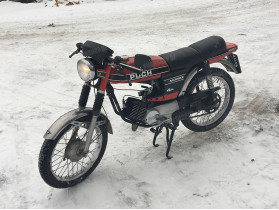 's Puch Monza 4s